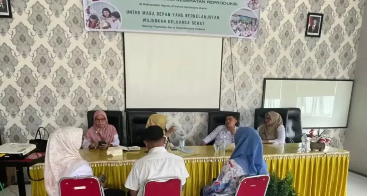pemkab-agam-dan-bkkbn-sumbar-perkuat-pelayanan-kb-di-lokasi-bencana