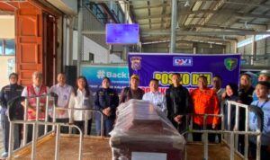 tim-dvi-polda-sumbar-pulangkan-jenazah-korban-kebakaran-km-mutiara-sentosa-2-asal-agam tim-dvi-polda-sumbar-pulangkan-jenazah-korban-kebakaran-km-mutiara-sentosa-2-asal-agam