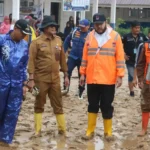 tinjau-smpn-41,-wali-kota-padang-pastikan-pemulihan-sekolah-terdampak-banjir-dikebut