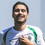 kevin-diks-naik-kelas-di-monchengladbach,-dipercaya-masuk-dewan-tim-bareng-pemain-senior-sekaligus-wakil-kapten