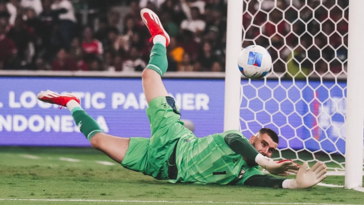 maarten-paes-tergusur,-pengamat-belanda-sebut-ter-stegen-bakal-jadi-senjata-baru-ajax
