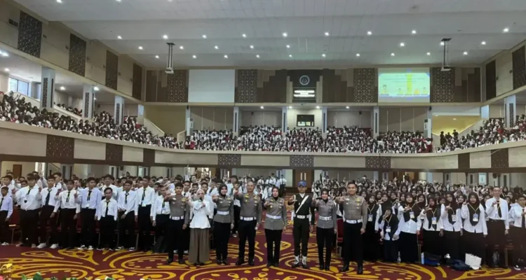 ditlantas-polda-sumbar-edukasi-3.000-mahasiswa-unp-tekan-angka-kecelakaan