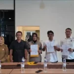 kombes-pol-teddy-fanani-dan-bill-irzano-tempuh-jalur-damai