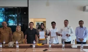 kombes-pol-teddy-fanani-dan-bill-irzano-tempuh-jalur-damai