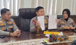 buntut-perselisihan-dirreskrimum-dengan-pengendara-mobil,-wakapolda-sumbar:-jadi-pelajaran-berharga buntut-perselisihan-dirreskrimum-dengan-pengendara-mobil,-wakapolda-sumbar:-jadi-pelajaran-berharga