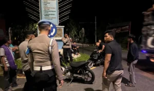 polres-pariaman-bubarkan-aksi-balap-liar-dan-sita-motor-knalpot-brong polres-pariaman-bubarkan-aksi-balap-liar-dan-sita-motor-knalpot-brong