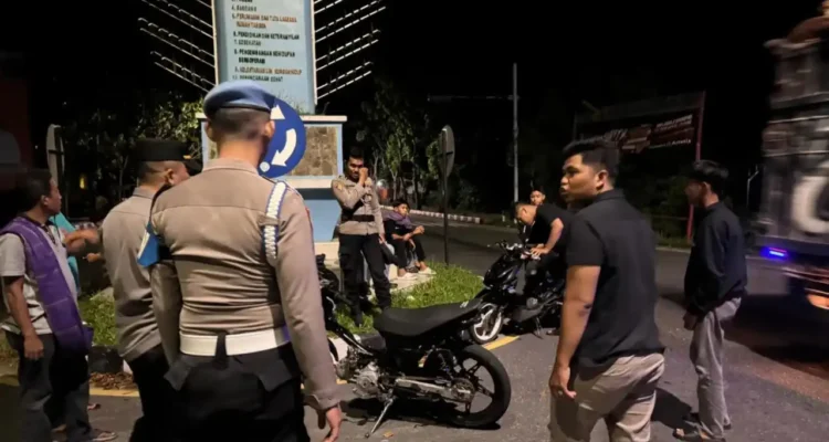 polres-pariaman-bubarkan-aksi-balap-liar-dan-sita-motor-knalpot-brong