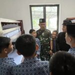 Danrem 032/WBR Brigjen TNI Aji Mimbarno meresmikan renovasi Panti Asuhan Darul Funun El-Abbasiyah di Limapuluh Kota.