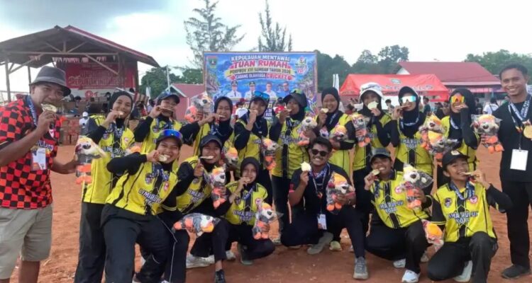 Tim Cricket Limapuluh Kota merayakan keberhasilan meraih juara dua pada ajang Porprov XVI Sumatera Barat 2026.