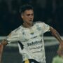 Eliano Reijnders tampil konsisten memperkuat Persib Bandung dalam pertandingan melawan Persik Kediri.