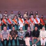 Peserta Forum Anak Kota Padang mengikuti pembekalan konsep Pelopor dan Pelapor untuk pencegahan kekerasan di Youth Center.