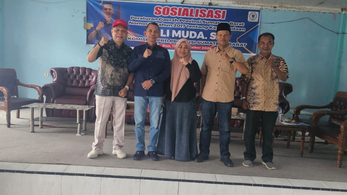 Ali Muda saat menyosialisasikan Perda Kepemudaan kepada pemuda di Pasaman untuk menjauhi narkoba demi Indonesia Emas 2045.