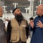 Andre Rosiade, Ustaz Syafiq Riza Basalamah, dan Agung Nugroho berdoa bersama di Masjidil Haram untuk pemadaman karhutla.