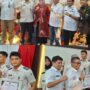 Kepala Kanwil Ditjenpas Sumbar menyerahkan penghargaan kepada 15 petugas berprestasi di Aula Sahardjo, Lapas Kelas IIA Padang