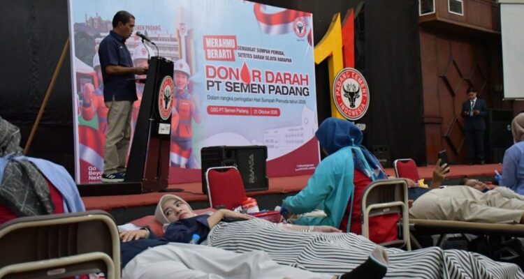 Kegiatan donor darah PT Semen Padang dalam rangka memperingati Hari Sumpah Pemuda 2026.