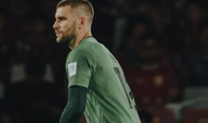 maarten-paes-dicuekin,-ter-stegen-gemilang-bawa-ajax-kalahkan-atalanta Pemain Ajax merayakan gol saat mengalahkan Atalanta 2-0 di Johan Cruyff Arena dalam laga Liga Conference 2026-2027.