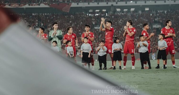 Pemain sepak bola Reno Muenz yang dirumorkan akan dinaturalisasi untuk memperkuat Timnas Indonesia.