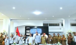 Wali Kota Padang Fadly Amran menerima kunjungan tim penilai sanitasi nasional di kediaman resmi wali kota.
