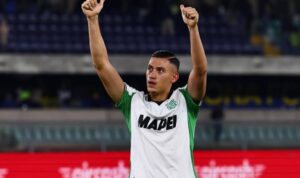 Jay Idzes kembali masuk dalam daftar skuad Sassuolo saat menghadapi Lazio di Mapei Stadium dalam laga Serie A.