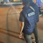 Personel Ditreskrimum Polda Sumbar melakukan patroli PAGAR di jalanan Kota Padang untuk mencegah kejahatan pada malam hari.