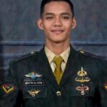 Serda Arifin Ilham saat upacara pelantikan Bintara TNI AD di Lapangan Jenderal Sudirman, Pematangsiantar.
