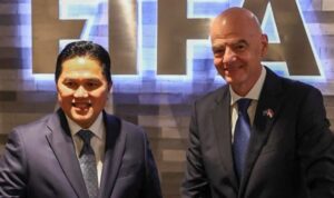 Erick Thohir memberikan keterangan pers terkait potensi pembatalan laga Timnas Indonesia kontra Yordania karena faktor keaman
