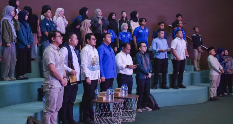 Peserta workshop Leadership Branding kolaborasi UNP dan KNPI Sumbar dalam rangka memperingati Hari Sumpah Pemuda di Padang.