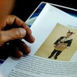 Diskusi kelompok terpumpun penyusunan dokumentasi filosofi pakaian adat Solok Selatan di Aula Disparbudpora.