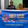 Personel Humas Polresta Padang sedang melaksanakan kegiatan donor darah dalam rangka memperingati HUT Humas Polri ke-75.