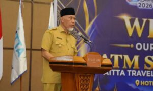 IMG-20261027-WA0032 Gubernur Sumbar Mahyeldi membuka ajang AITTA Travel Mart 2026 di Hotel Truntum, Padang untuk mempromosikan pariwisata daerah.