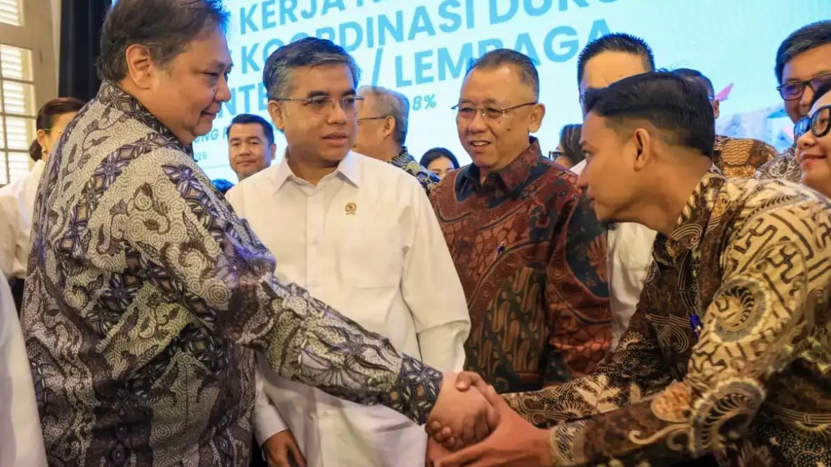 Menteri Ketenagakerjaan Yassierli memaparkan program pelatihan vokasi empat bulan untuk memenuhi kebutuhan industri di KEK.